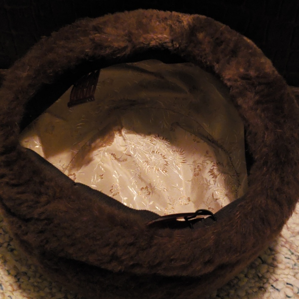 Hat - Picture 2 of 4
